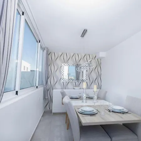9 * Playa Blanca (Lanzarote)